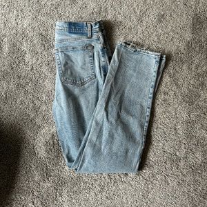 Abercrombie 90s Straight Ultra High Rise Jean